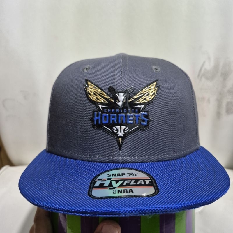 Topi Hyflat Charlotte Hornets