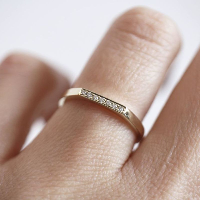 cincin emas wanita model signet permata