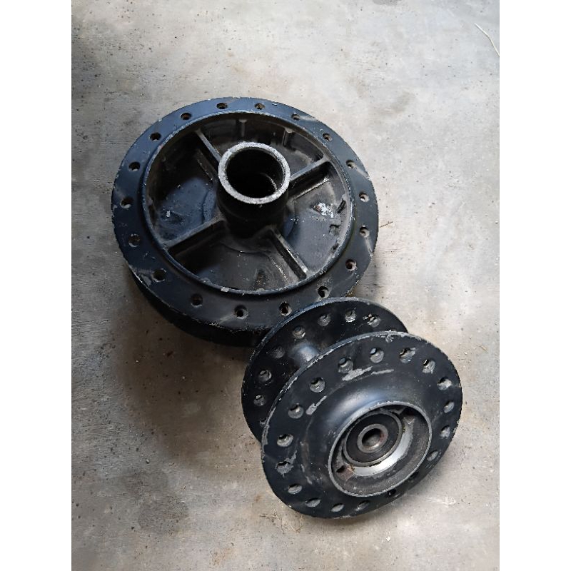 Tromol depan dan belakang Suzuki RGR PNP Suzuki Thunder