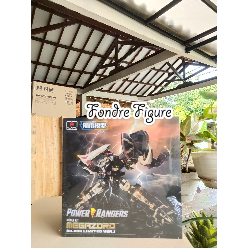 ORIGINAL FLAME TOYS FURAI MODEL MEGAZORD BLACK LIMITED VERSION ACTION FIGURE