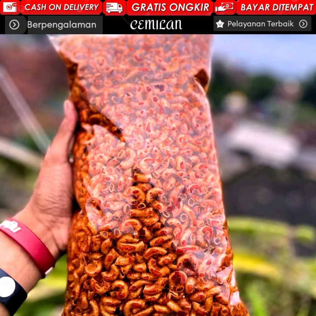 

Makaroni Pedas Daun Jeruk Cikruh Kriuk 1kg - Camilan Gurih Tidak Keras - Makanan Camilan
