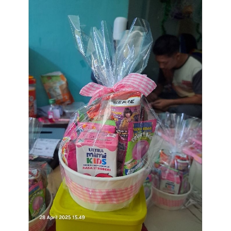 

Kemasan parcel 1 set (Tanpa snack)