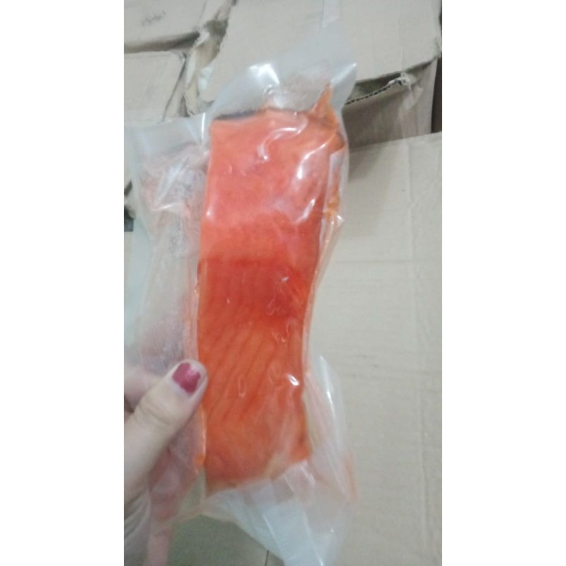 

Salmon Cutting Steak