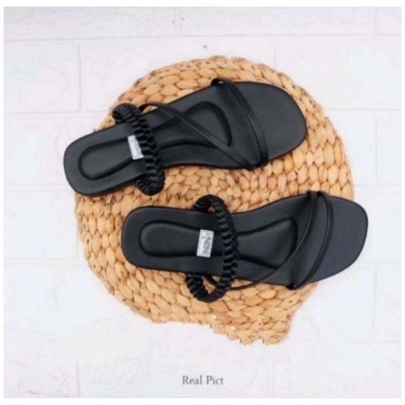 SANDAL TEPLEK WANITA TALI KEPANG BELAKANG