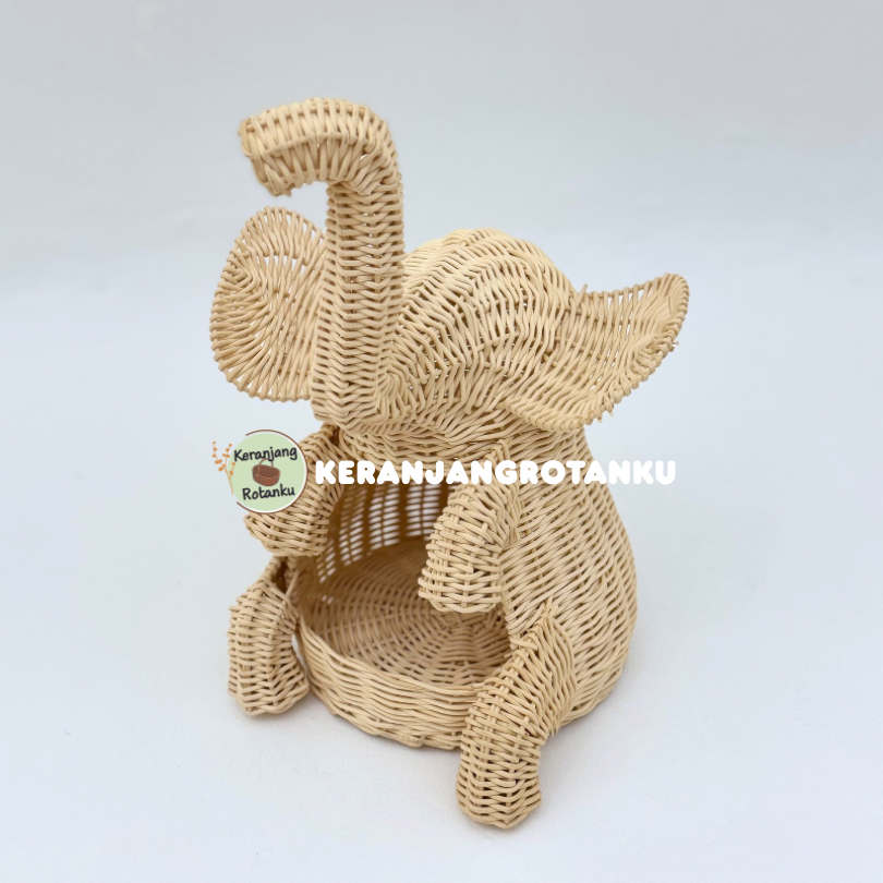 Keranjang Rotan Bentuk Gajah