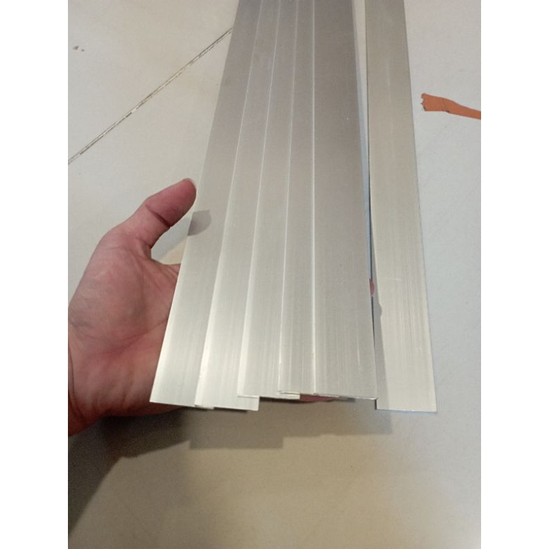 Plat Strip Alumunium Tebal 2mm x 30mm x 2500mm Alumunium