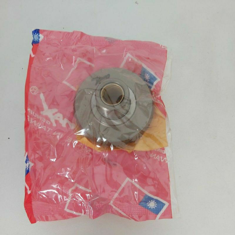 Gigi maju untuk mesin Tohatsu 9.8pk