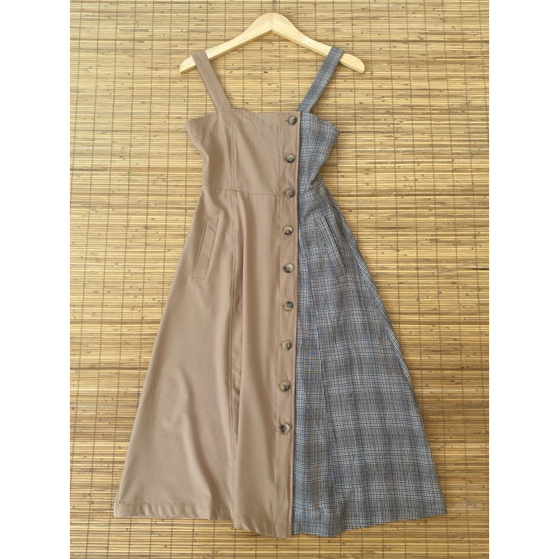 Overall dress second