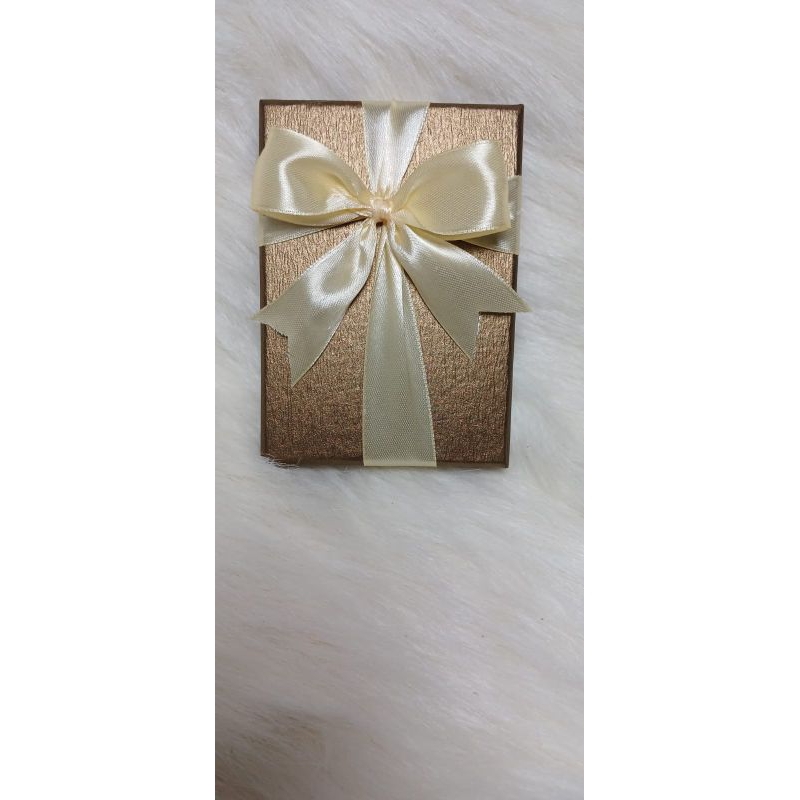 

kotak kartu berpita card box pakai pita kotak e-money