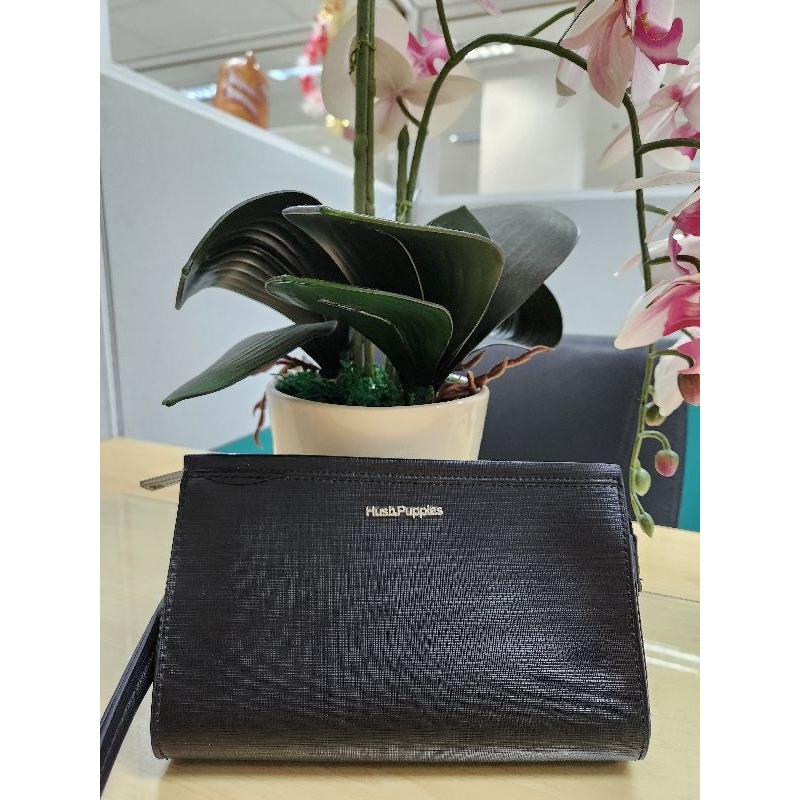 Dompet Wanita Hush Puppies Preloved