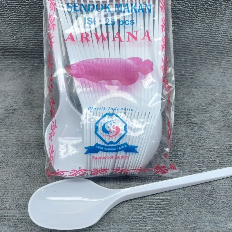 SENDOK PLASTIK MAKAN ARWANA BIASA