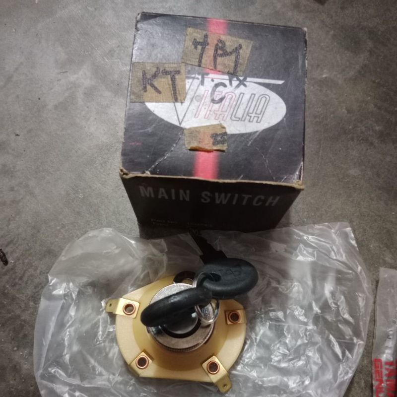 kunci kontak vespa px vitalia