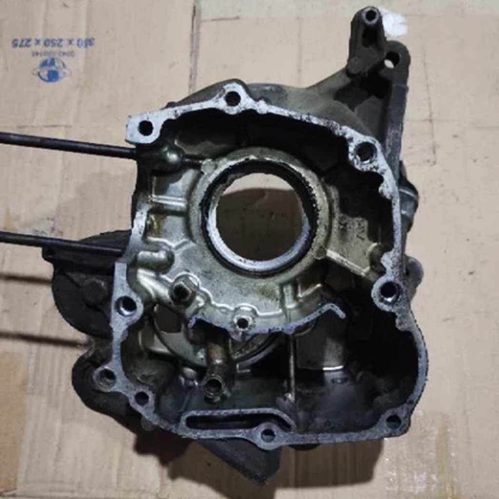 KALTER KANAN CRANKCASE BAK OLI VARIO 110 KARBU VARIO CW KRENGKES KANAN VARIO KARBURATOR KVB ORIGINAL