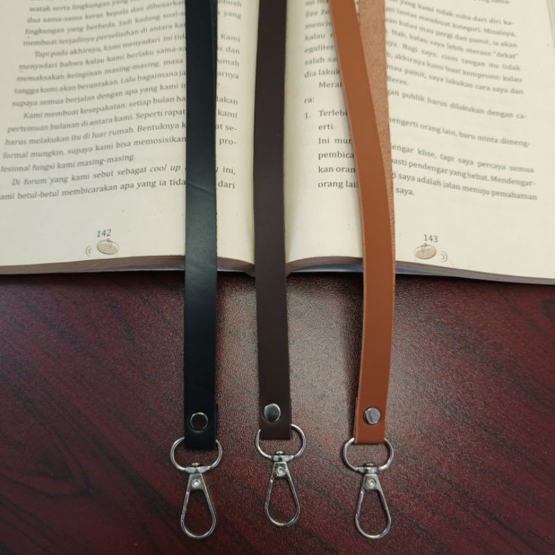 

TALI LANYARD ID CARD KULIT TERLARIS