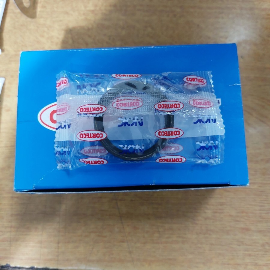 Seal As Roda belakang Land Cruiser VX80 LC80 FULL FLOATING JAPAN