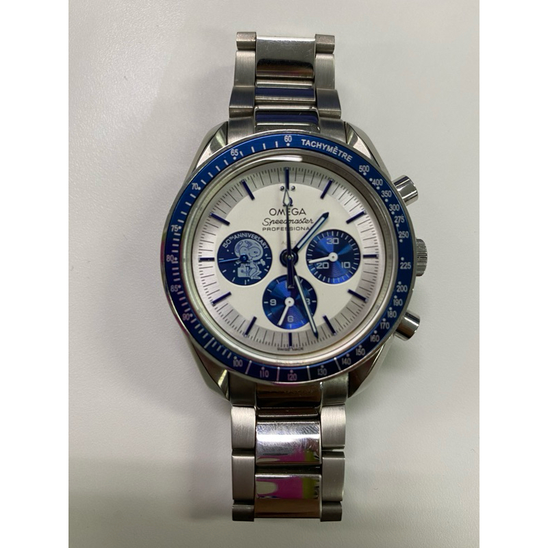 omega speedmaster snoopy