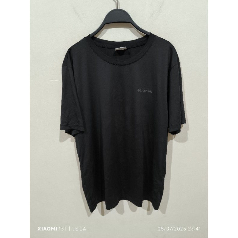 Preloved Kaos Olahraga Columbia Sportswear