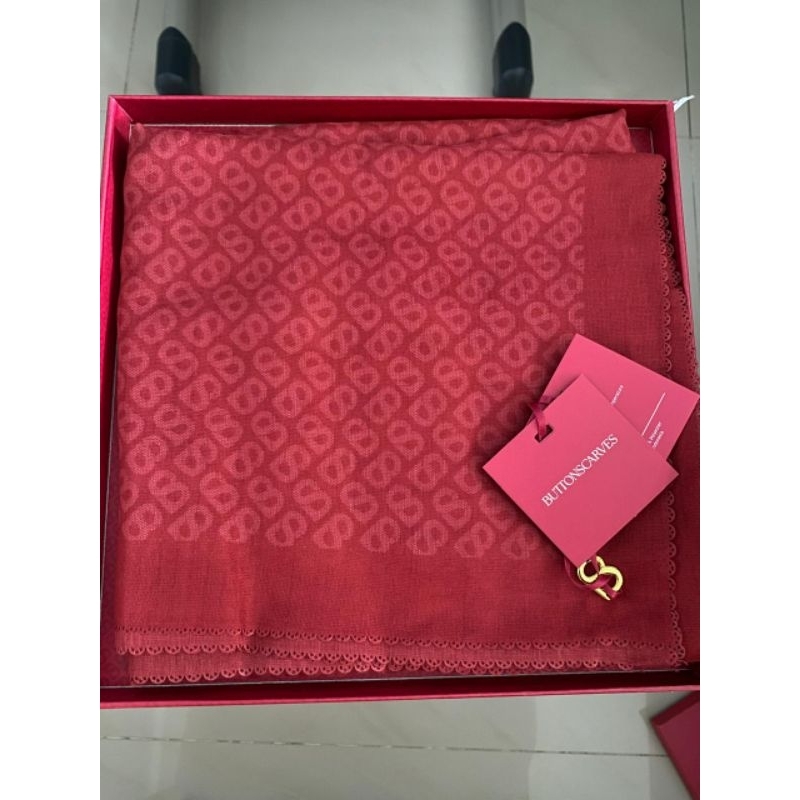 High Risk Red Tapis Voile Square Buttonscarves baru dan siap kirim