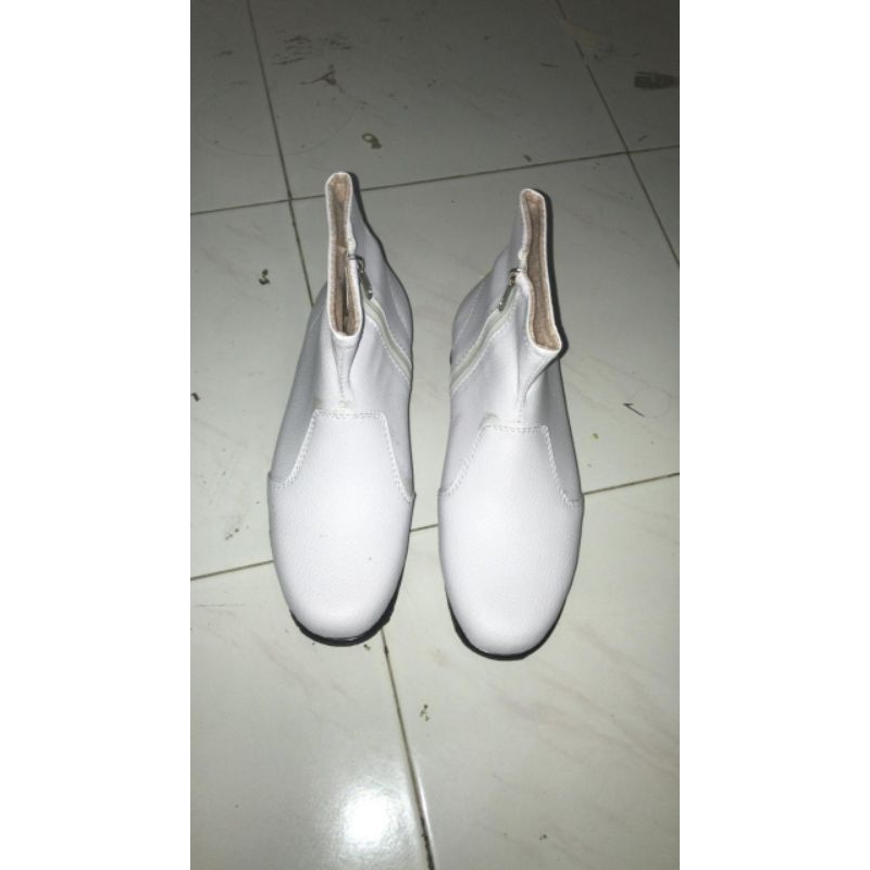 sepatu drumband