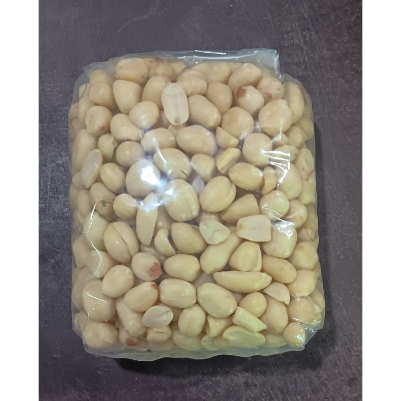 

kacang tanah kupas 250gr