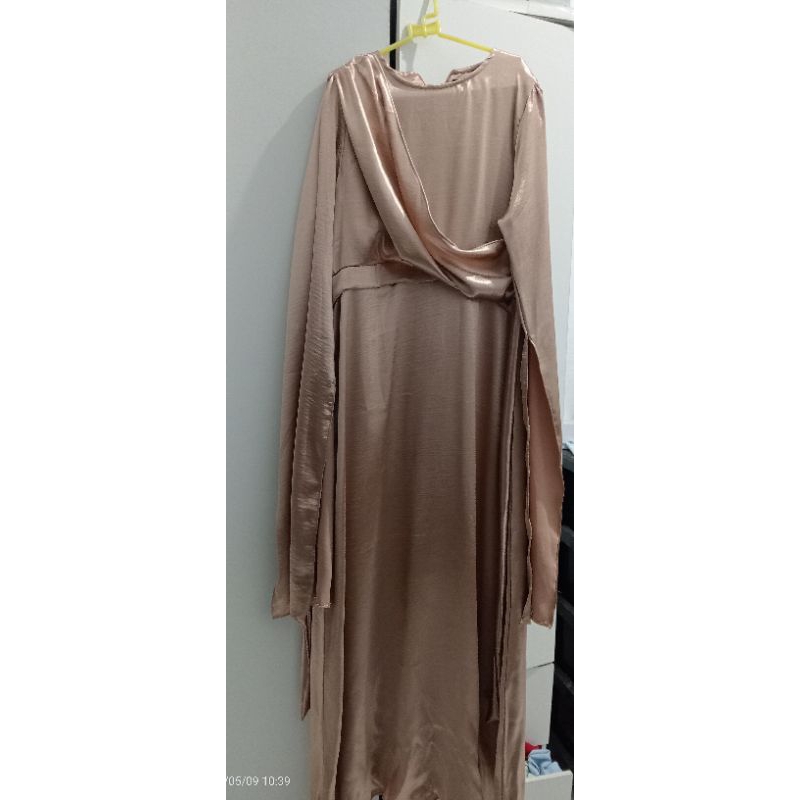 dress panjang satin elegan