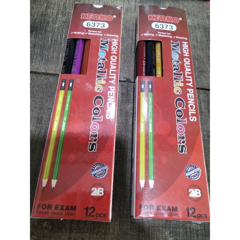 

1 Kotak isi 12 Pensil Kenko 6373 Motif warna warni