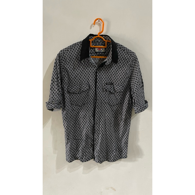 preloved kemeja pria lengan pendek/Baju pria lengan pendek