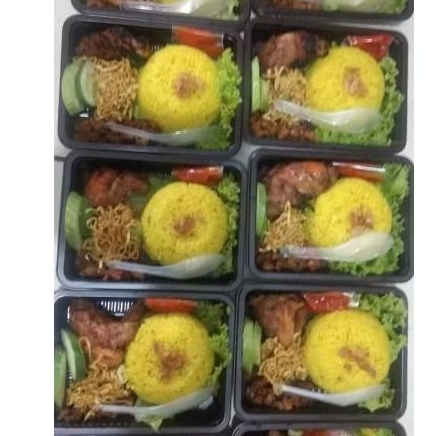 

nasi kuning bento tanpa sekat