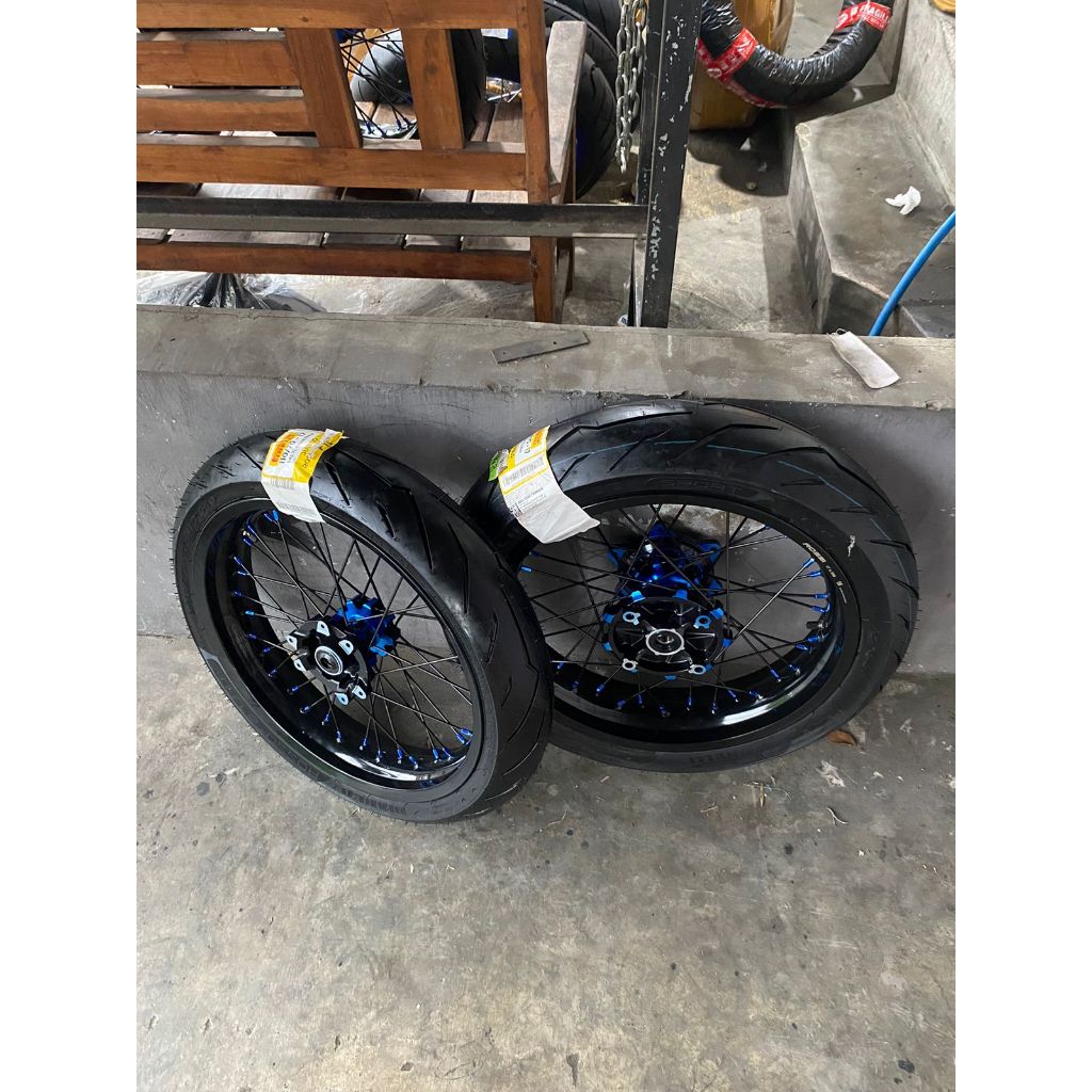 Wheelset Supermoto CRF 300/350 Ban Pirelli Baru Ring 17