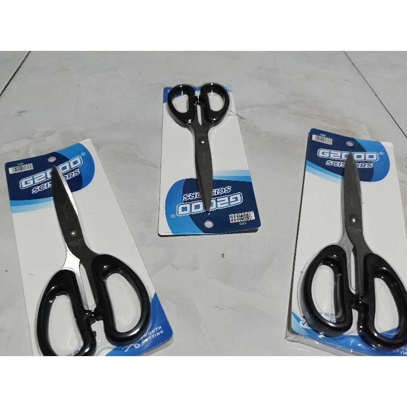 

Gunting besar panjang 20 cm