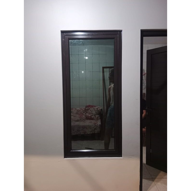 pintu swing aluminium kaca