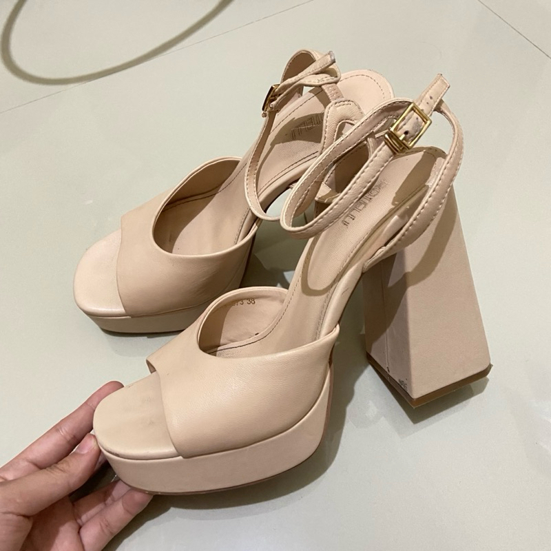 Rotelli heels preloved