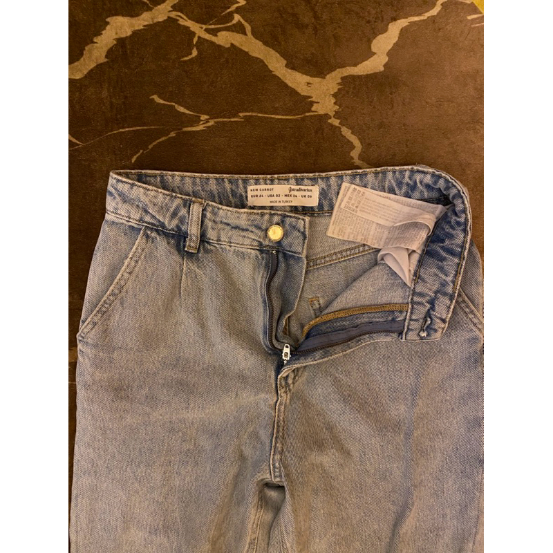 PRELOVED MOM JEANS STRADIVARIUS