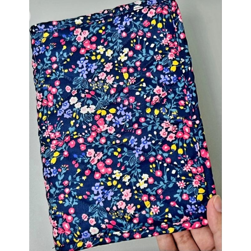 

NEW Sampul Buku A5 / Cover Journal Book Daffodils Bunga Navy Mamayaya Project