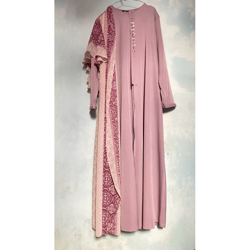 PRELOVED ZOYA DRESS BY BESHE / BBC COLLECTION