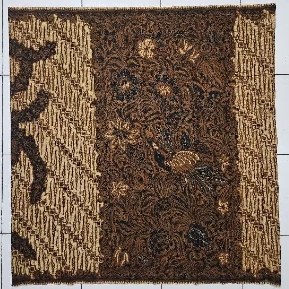 BATIK LAWASAN TULIS SOGAN SOLO SARUNG KISARAN TAHUN 1970