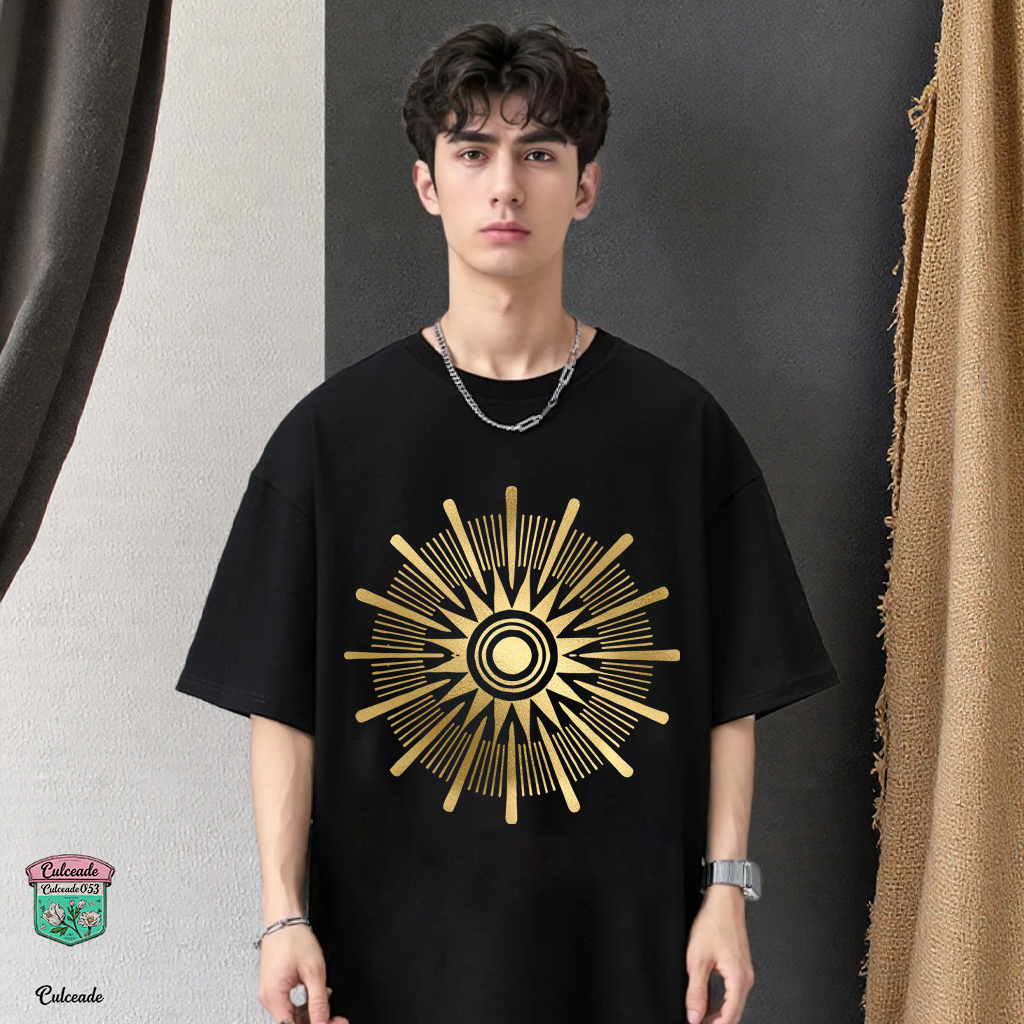 Kaos Hitam Geometris Golden Kuningan--F1349