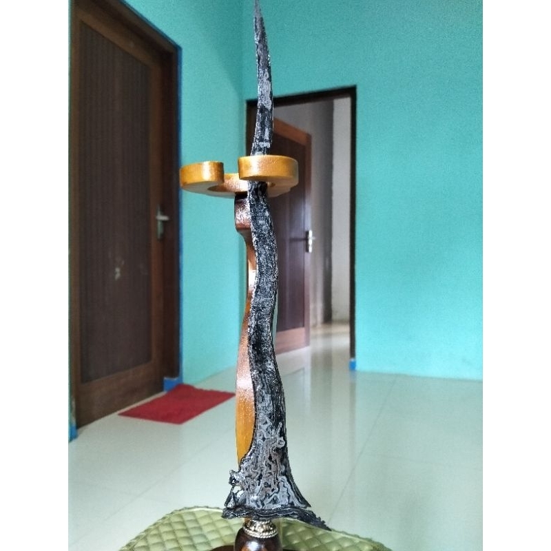 keris nogo siluman, bersertifikat