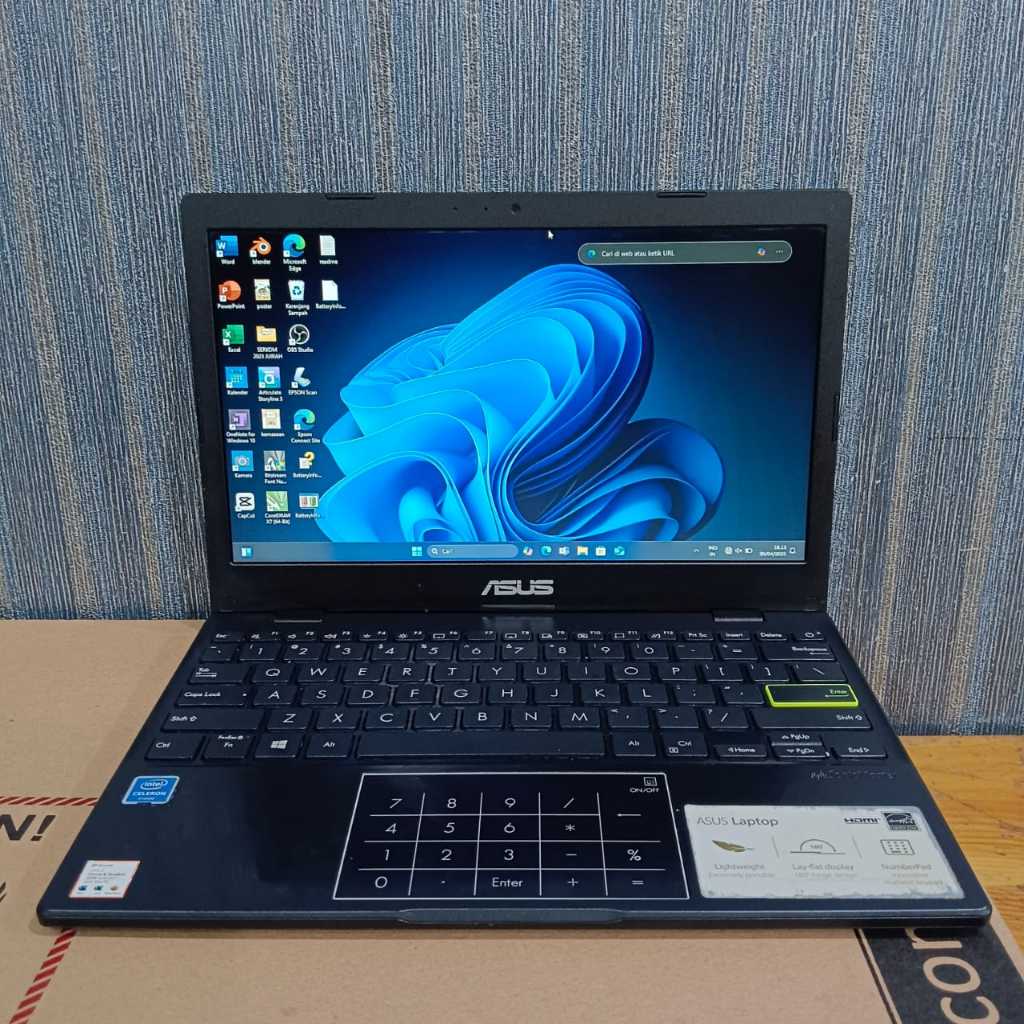 Asus VivoBook E210MA, Intel®️ Celeron - N4020, 4/256GB, Navy Blue, BERGARANSI
