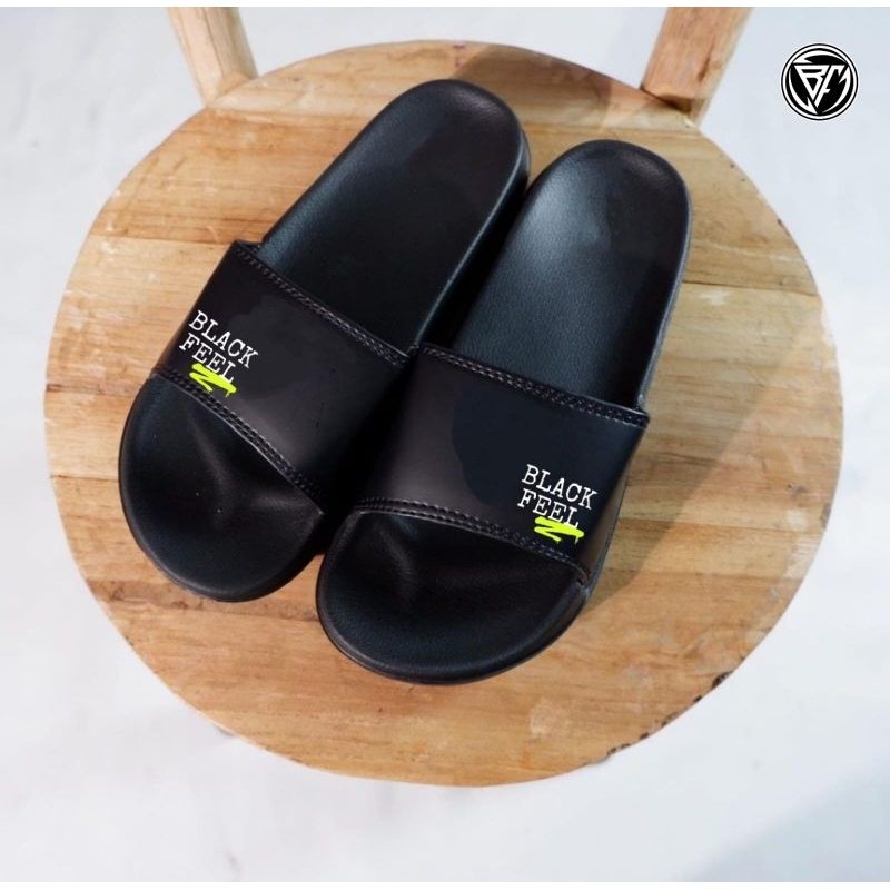 BLACKFEEL Sendal Pria Wanita Slip on Sandal plastik