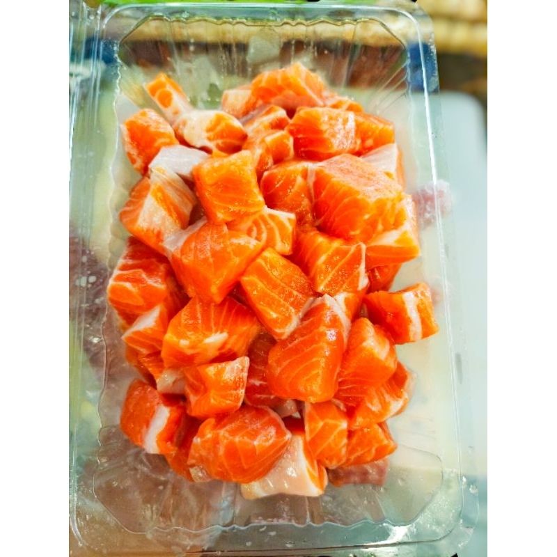 

salmon dadu, salmon cube fresh sashimi grade