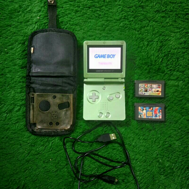 Nintendo Game Boy Advance SP 101