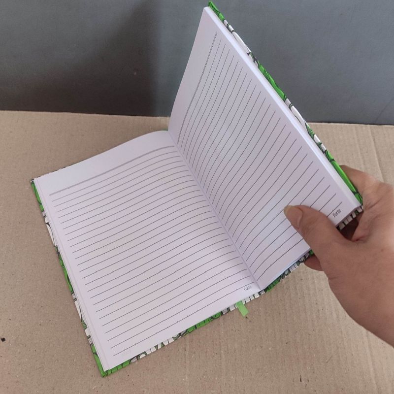 

Ay00! 1 Pak Buku Tulis Kwarto 100 Lembar Isi 5 Pcs COVER TEBAL