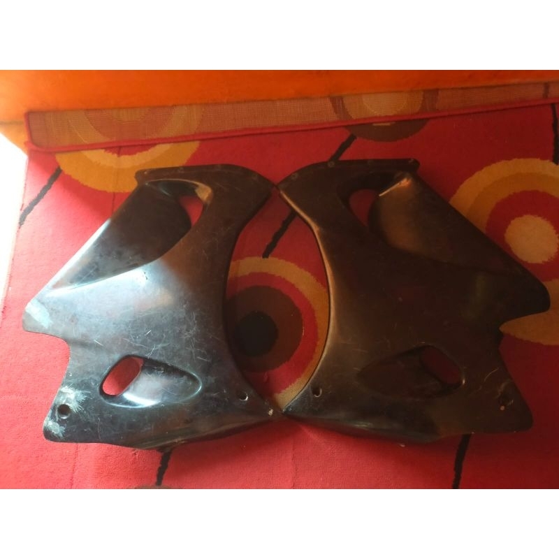 Fairing bawah fairing kanan kiri Ninja Rr old original( bahan cat ullang ada bekas refarasi)