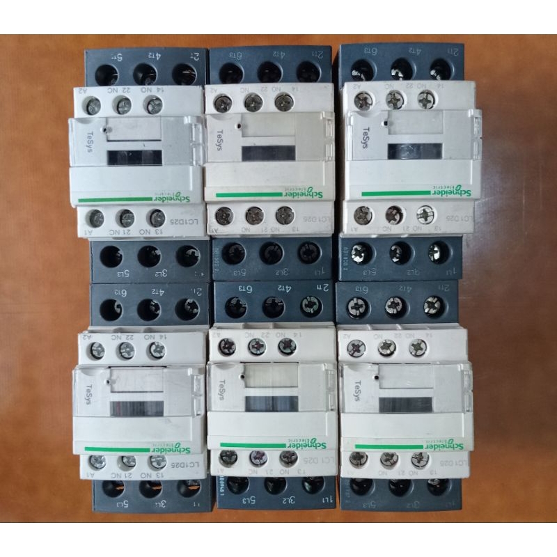 KONTAKTOR SCHNEIDER LC1 D09,LC1 D12, original