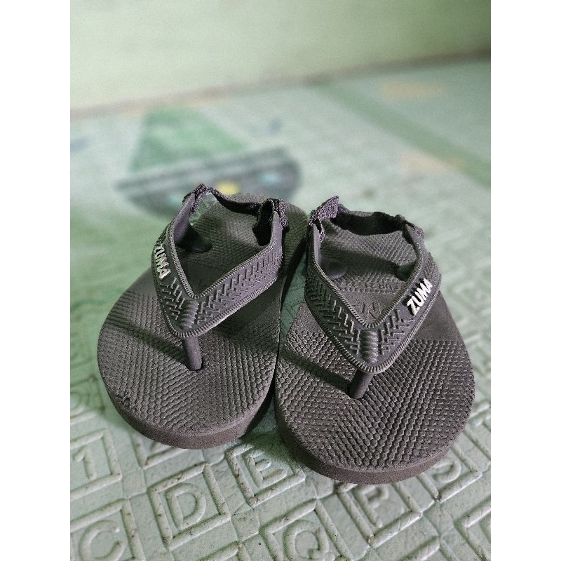 Preloved Sandal Zuma