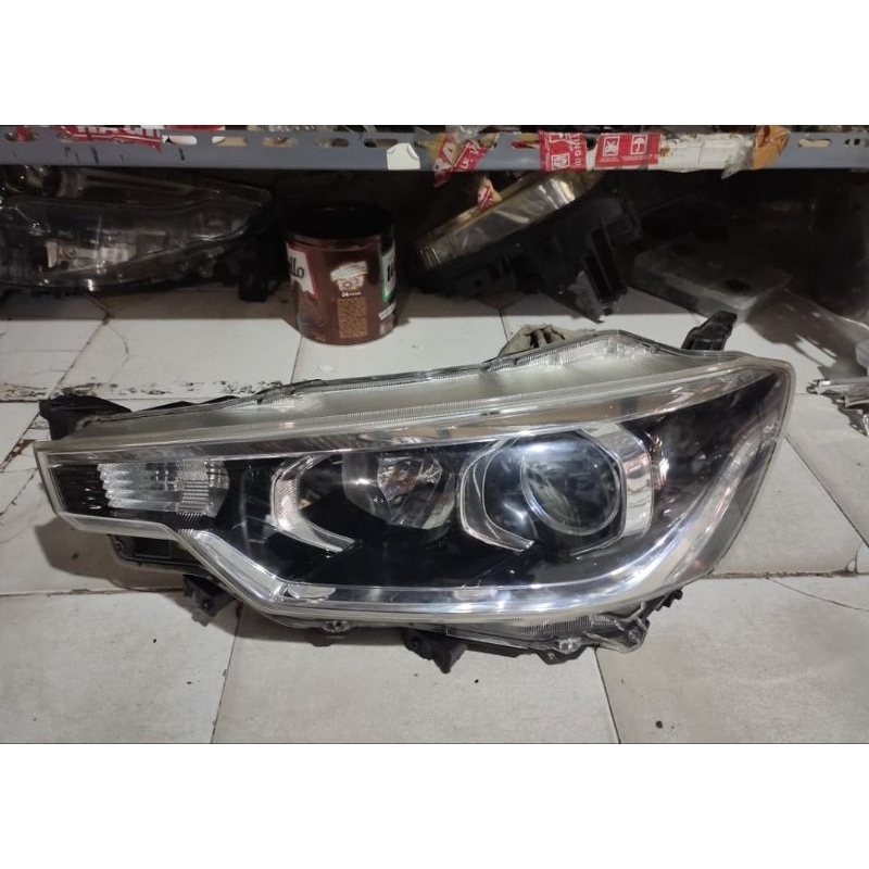 Headlamp lampu depan Mobil all new Ertiga Original