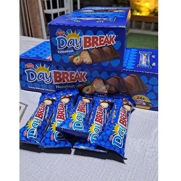 

coklat day break isi hazelnut/coklat oleh oleh umroh haji