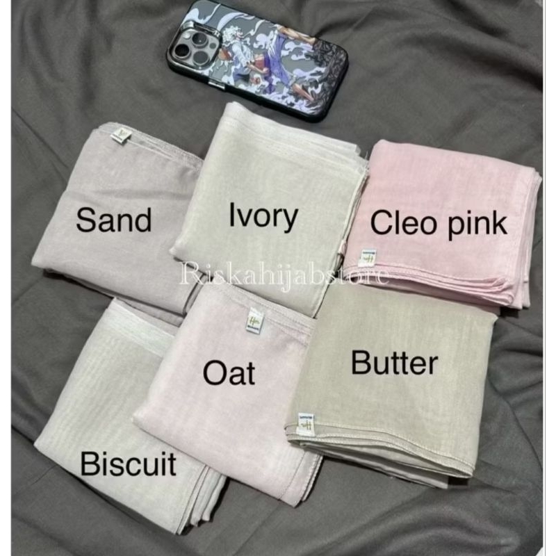 kerudung Paris polos varisha | segi empat paris jadul