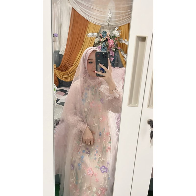 preloved dress aura label